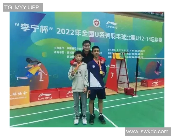 深圳羽毛球队攻势变革探索新战术提升竞技水平的深度分析