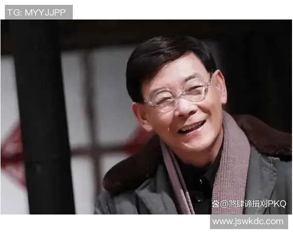 荷兰光头足球明星的传奇故事与不凡成就揭秘