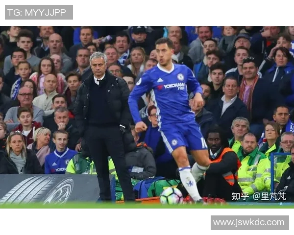 伤病困扰下的足球明星们如何重返赛场与辉煌的故事 伤病困扰下的足球明星们如何重返赛场与辉煌的故事